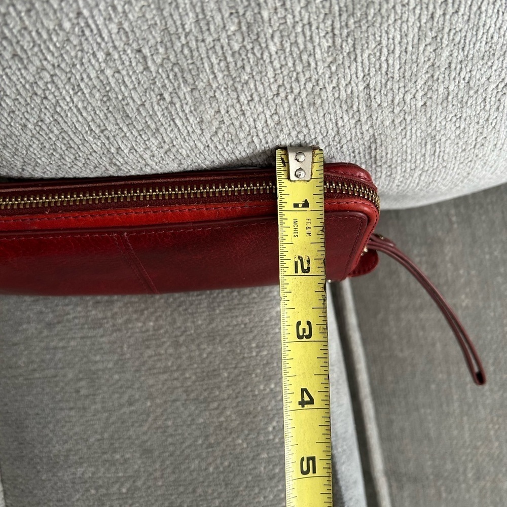 Abercrombie & Fitch Vintage Boho Leather Red Zip Around Wallet Wristlet Band - Picture 6 of 7